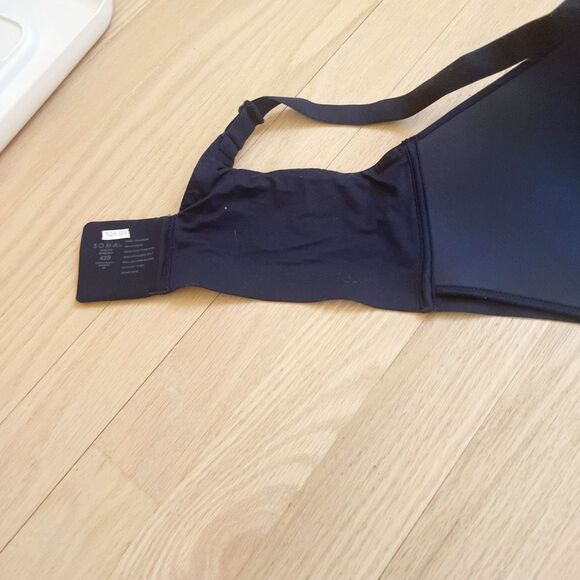 BUY 1 GET 1 FREE Soma 42D wireless bra navy blue - Picture 7 of 8